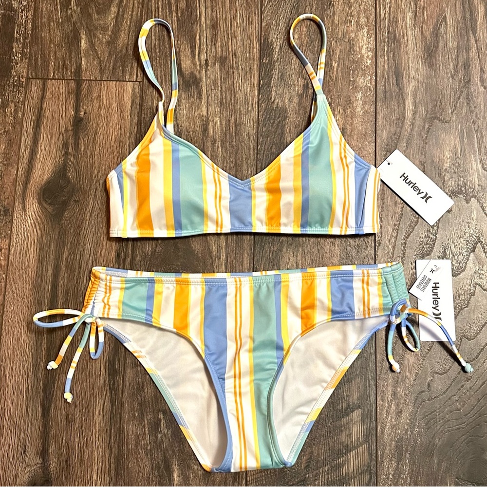 Hurley 2 piece bikini BNWT size medium - Picture 13 of 16